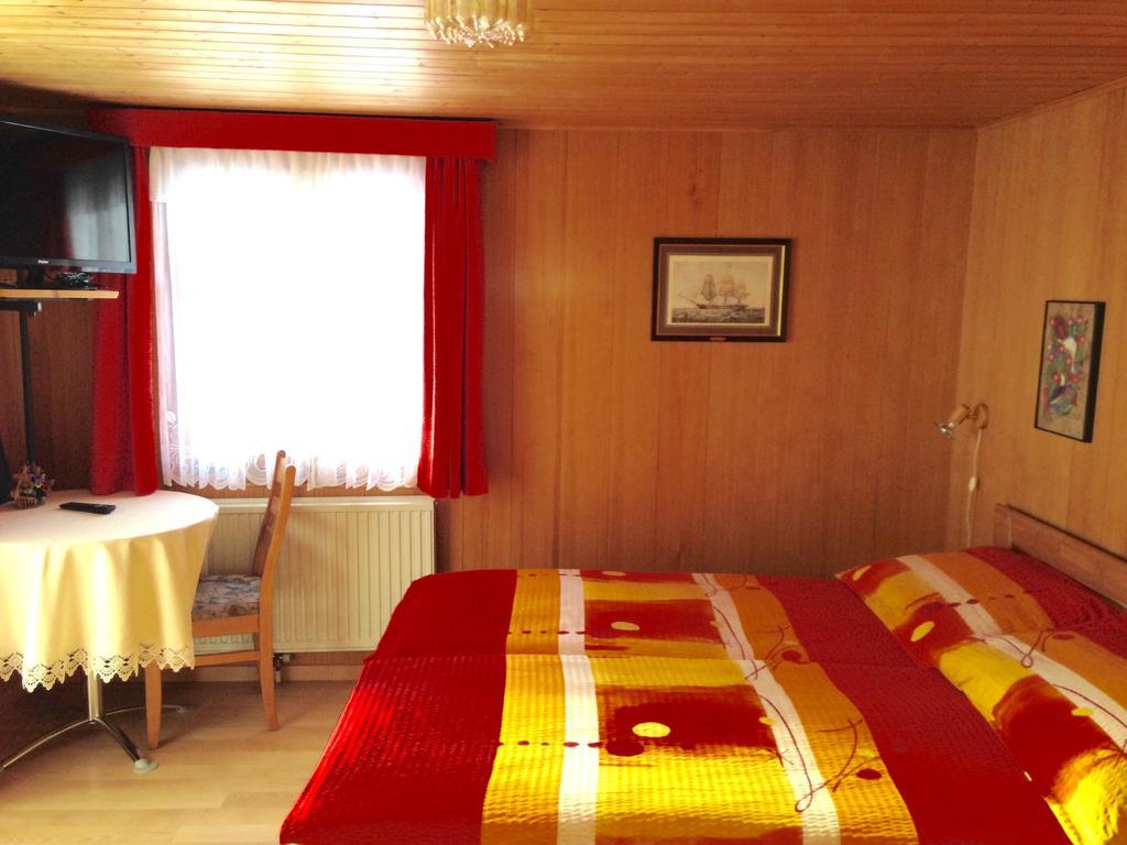 Hotel Haus Muehlebach Ernen Exteriör bild