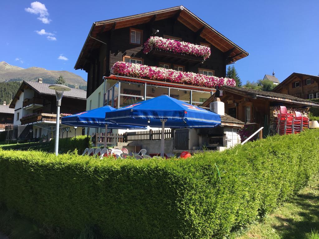 Hotel Haus Muehlebach Ernen Exteriör bild
