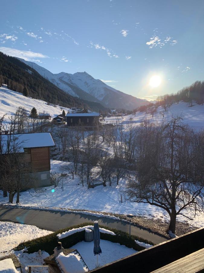 Hotel Haus Muehlebach Ernen Exteriör bild